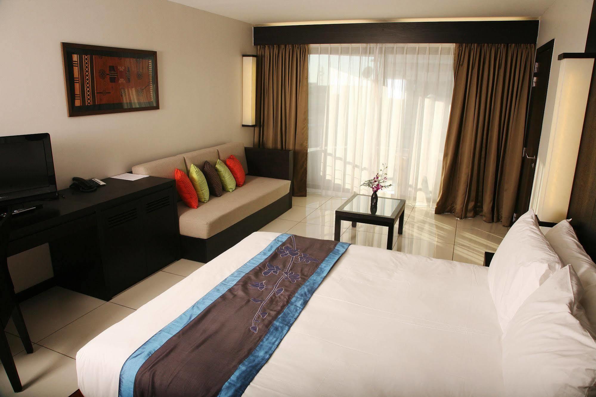 Hotel Tahiti Nui Papeete  Bagian luar foto